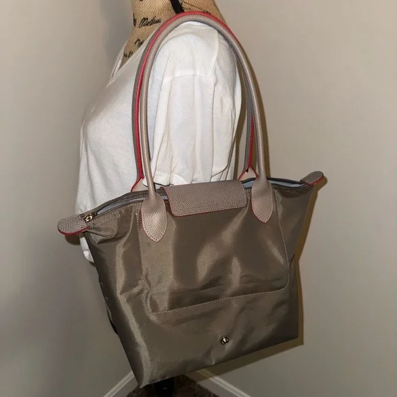 Longchamp Le Pliage - Picture 2 of 8